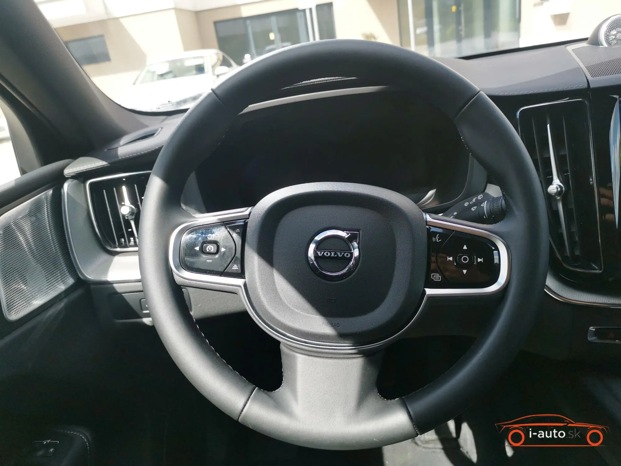Volvo XC60 2024 na predaj – fotografia 19