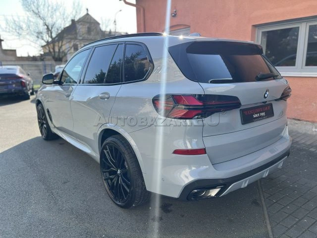 BMW X5 xDrive30d M-PRO Indiv. 7míst