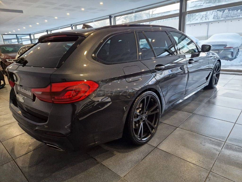 BMW Rad 5 Touring 540i xDrive A/T