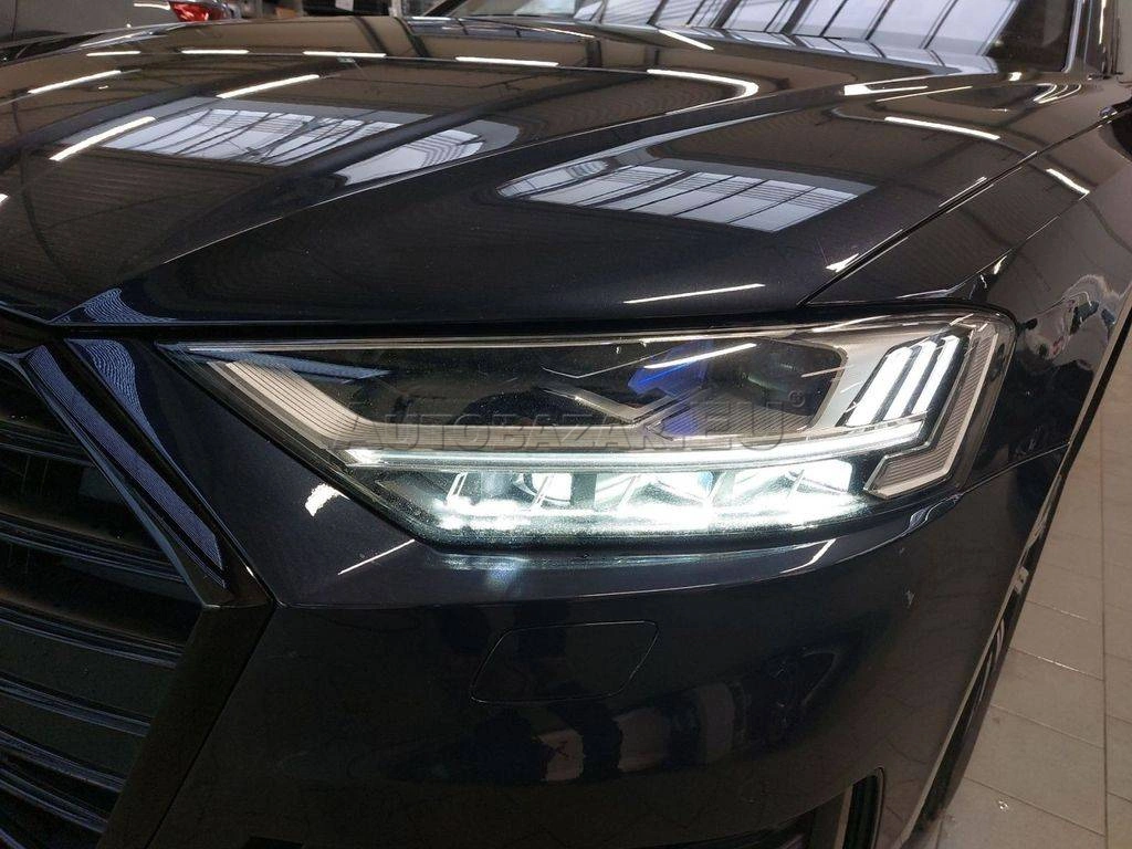 Audi A8 S8 4.0 TFSI mHEV V8 quattro tiptronic