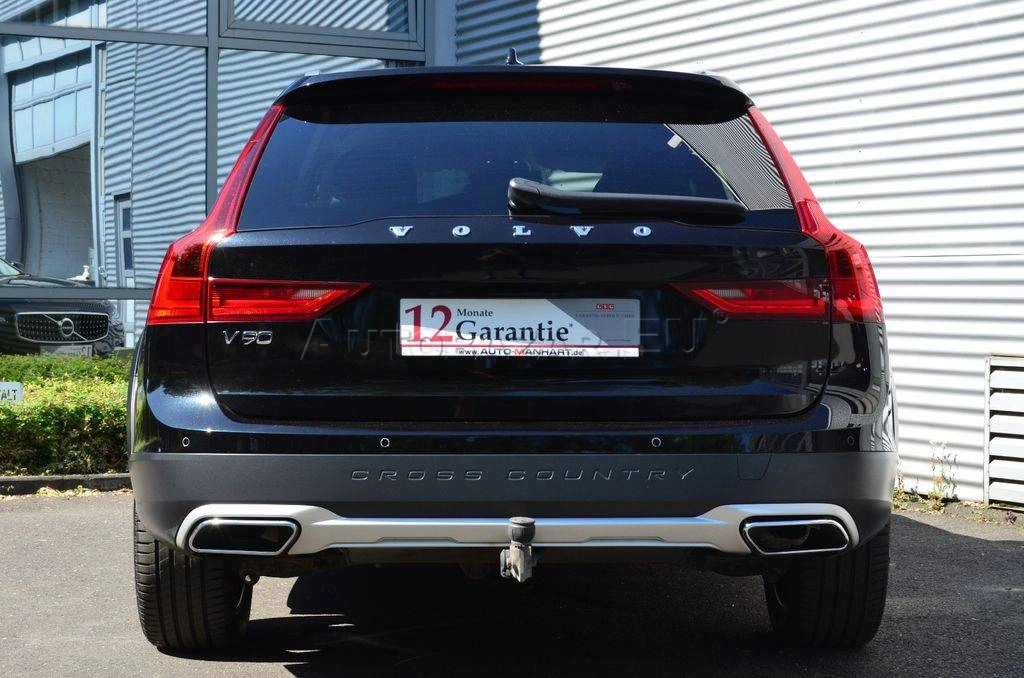 Volvo V90 CC D4 2.0L Cross Country Pro AWD A/T