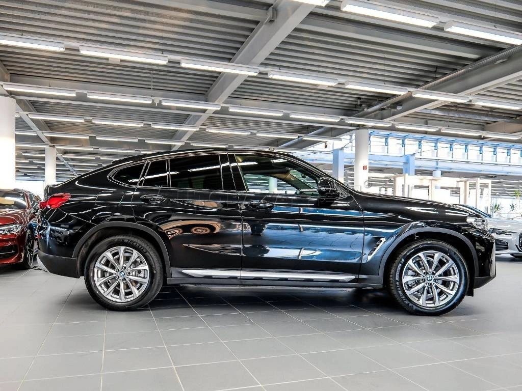 BMW X4 xDrive20i mHEV A/T