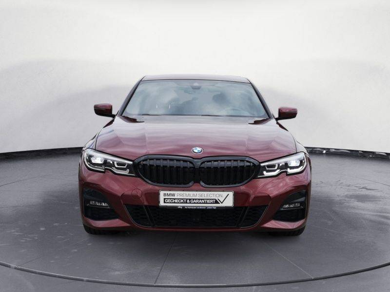 BMW Rad 3 330d mHEV A/T