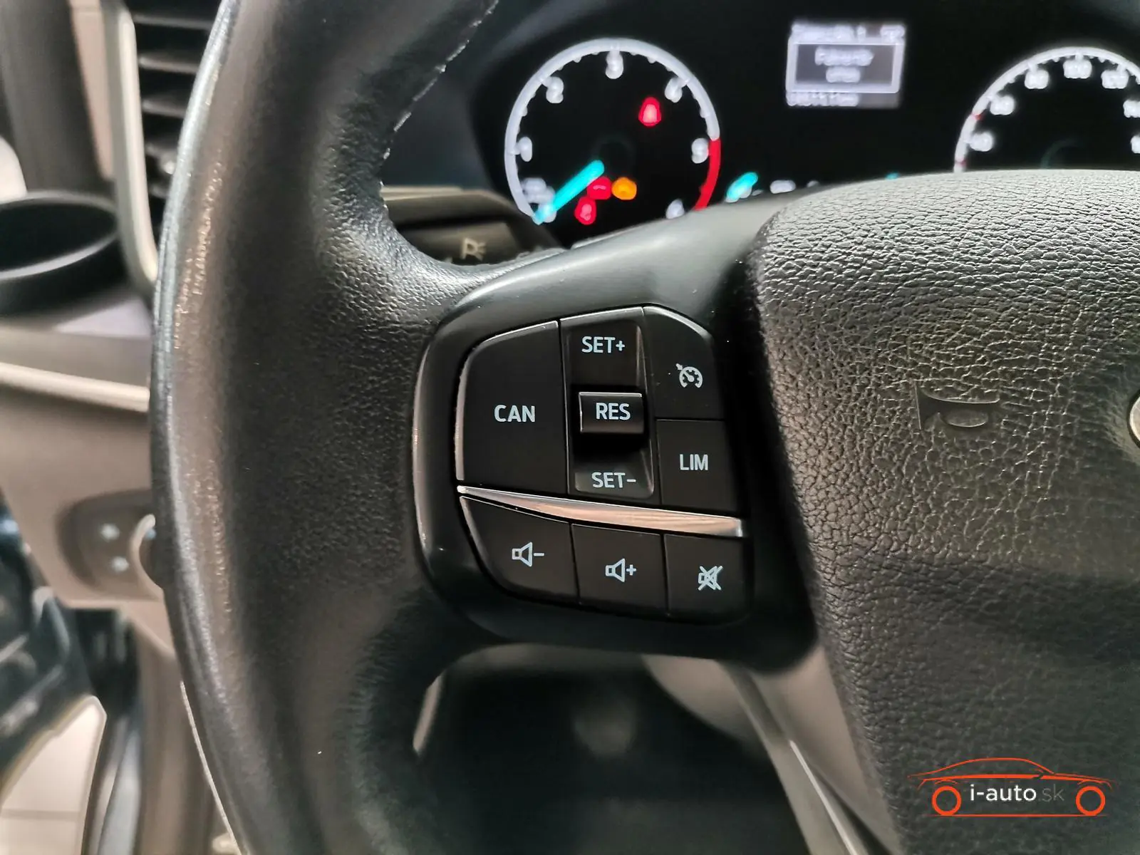 Ford Tourneo Custom 2018 na predaj – fotografia 11
