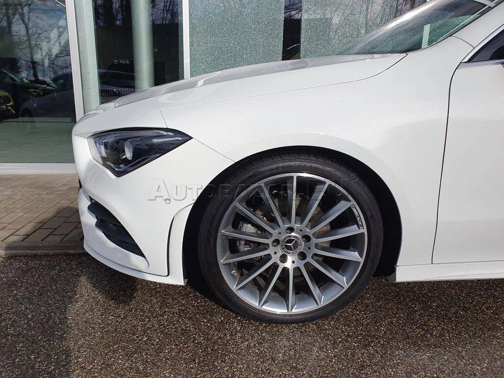 Mercedes-Benz CLA Shooting Brake SB 220 d A/T