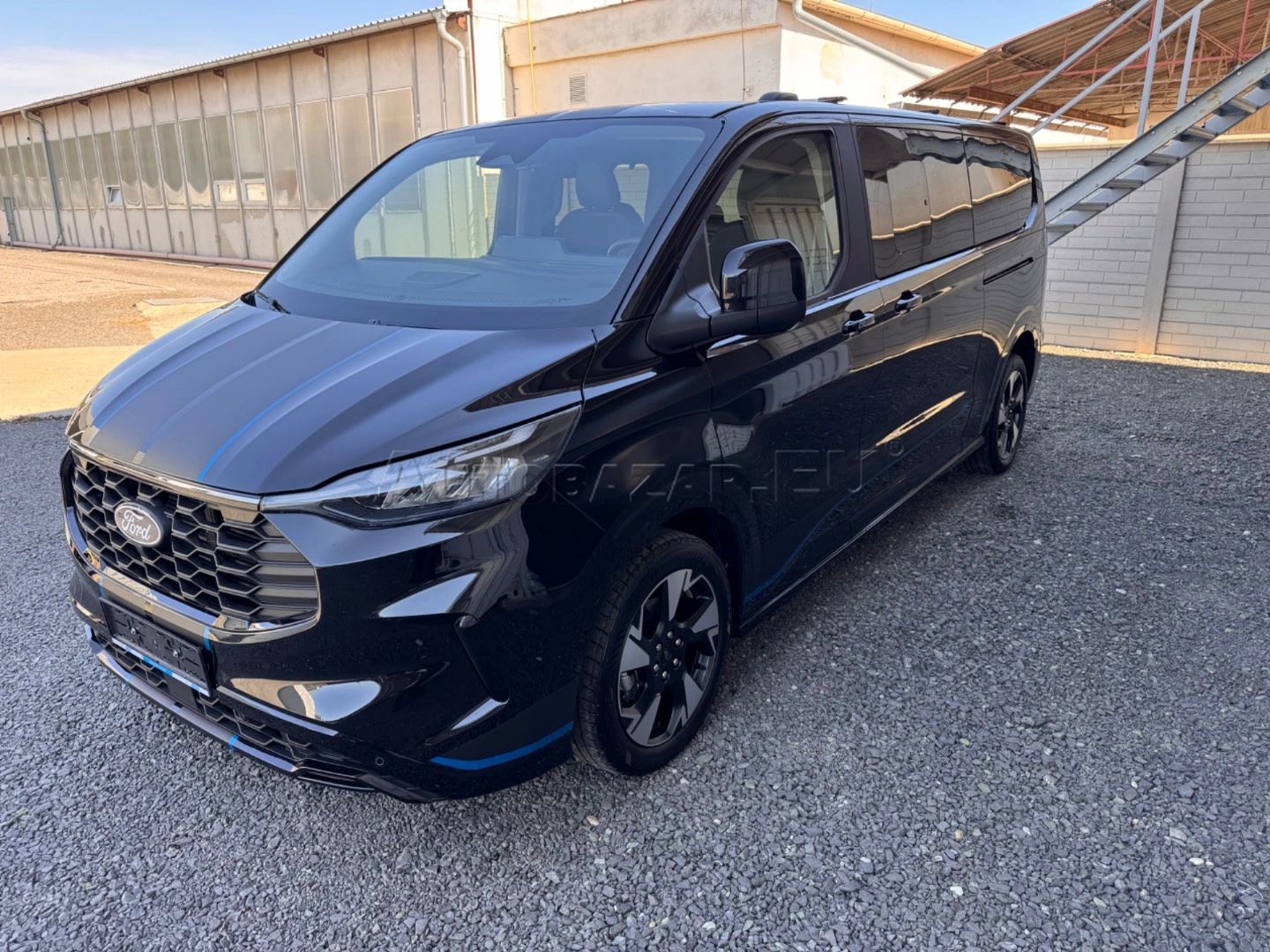 Ford Tourneo Custom 2.0 TDCi EcoBlue Active L2 A/T
