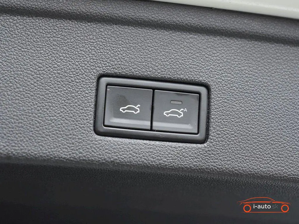 Volkswagen Touareg 2023 na predaj – fotografia 21
