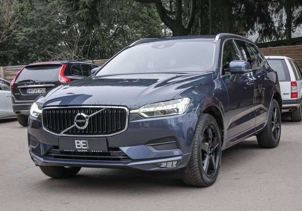 Volvo XC60 B4 Momentum Pro AWD A/T