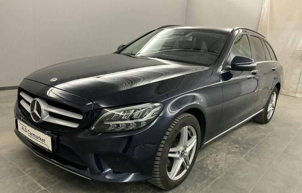 Mercedes-Benz C trieda Kombi 220 d A/T 4MATIC