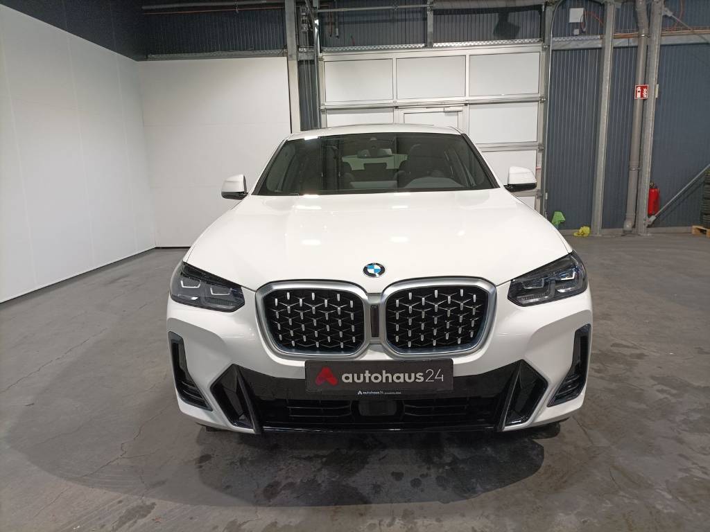 BMW X4 xDrive20i mHEV A/T