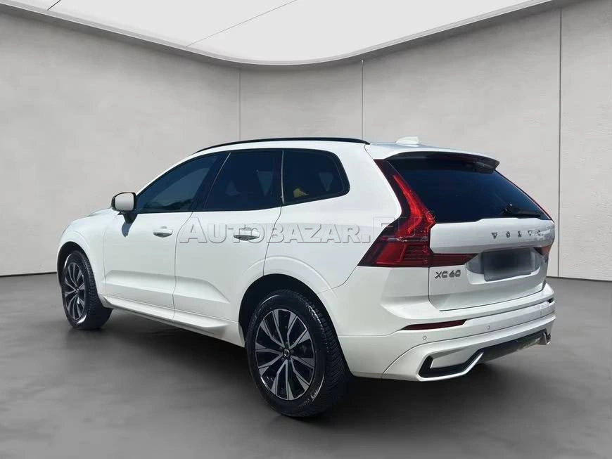 Volvo XC60 2.0 B4 mHEV Plus Dark AWD A/T