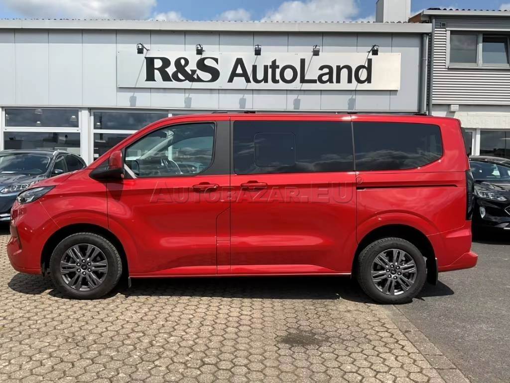 Ford Tourneo Custom 2.0 TDCi EcoBlue Family L1 A/T