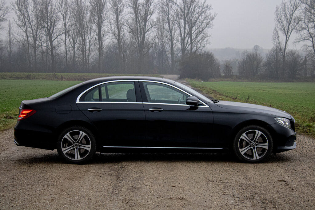 Mercedes E trieda