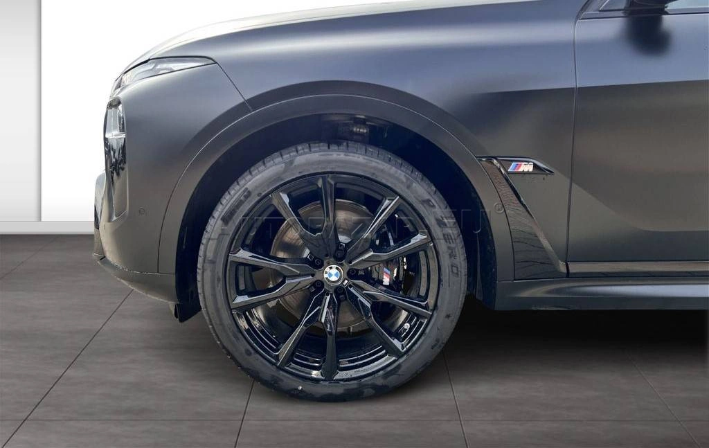 BMW X7 xDrive M60i mHEV A/T