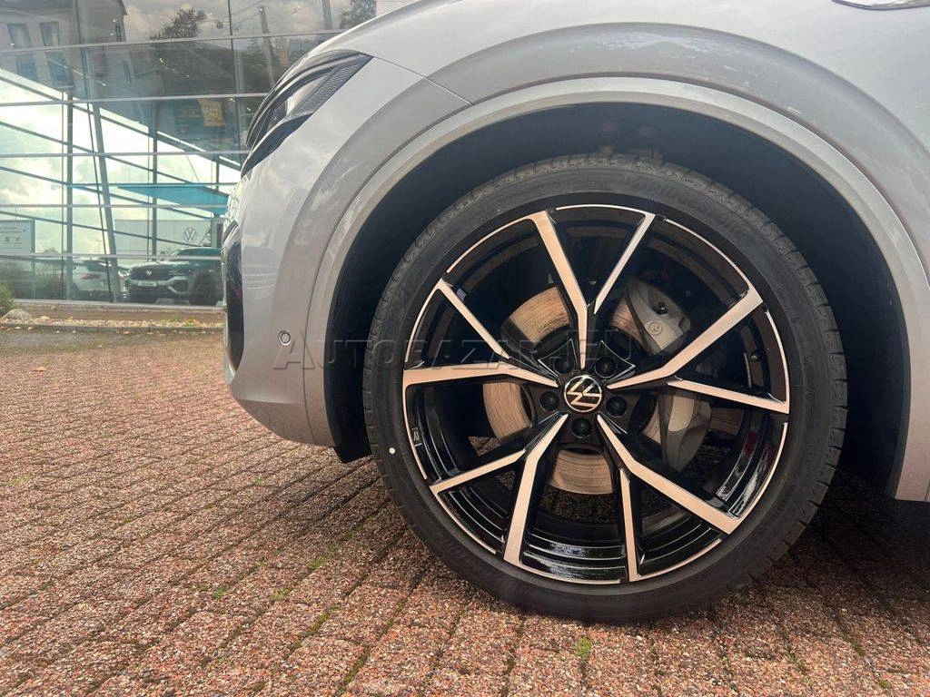 Volkswagen Touareg 3.0 V6 TSI R-Line 4Motion Tiptronic