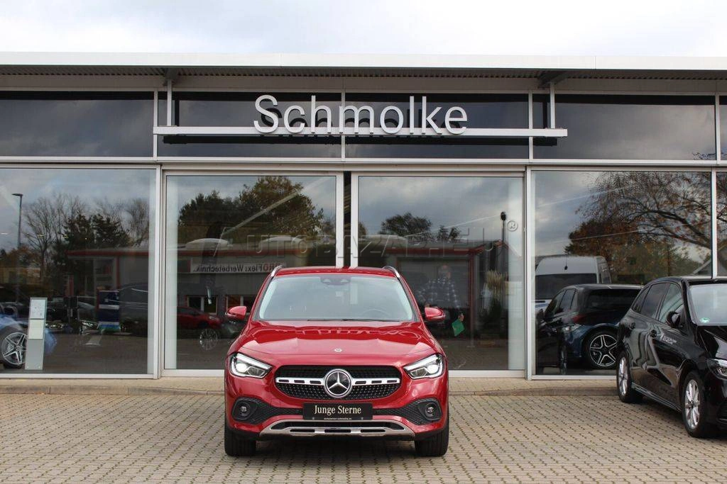 Mercedes-Benz GLA 200 d A/T