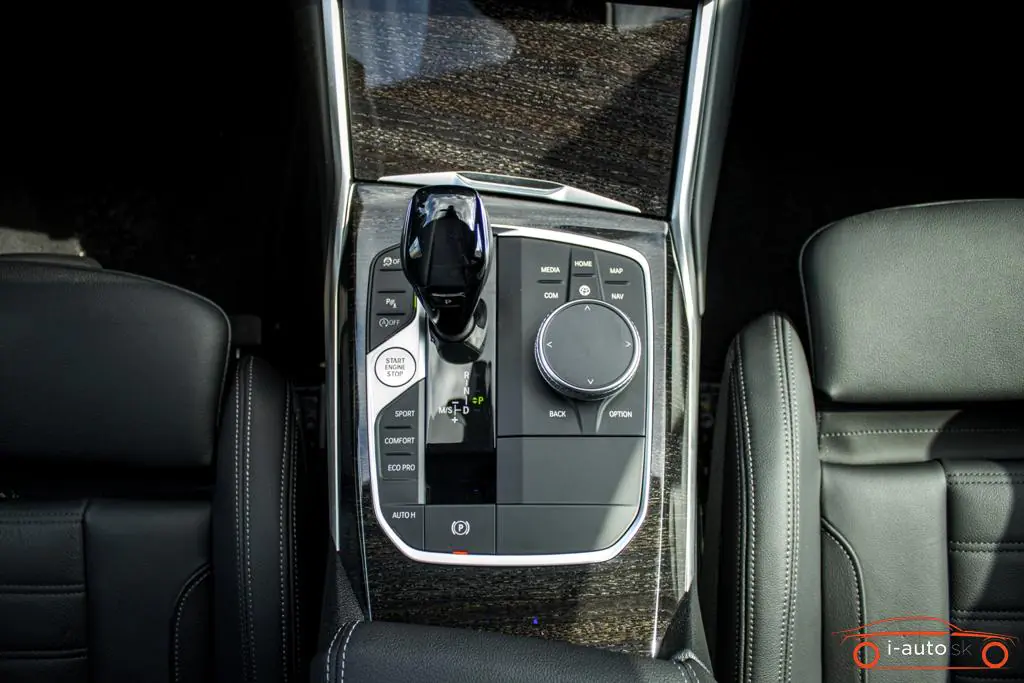 BMW Rad 3 2021 na predaj – fotografia 23