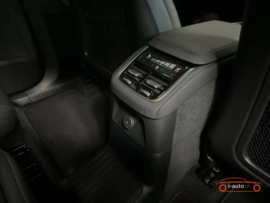 Volvo XC90 2025 na predaj – fotografia 22