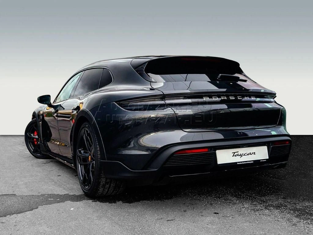 Porsche Taycan 4S Cross Turismo