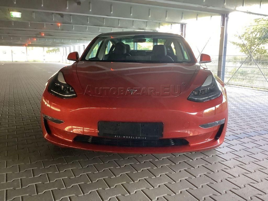 Tesla Model 3 Performance 82kWh AWD