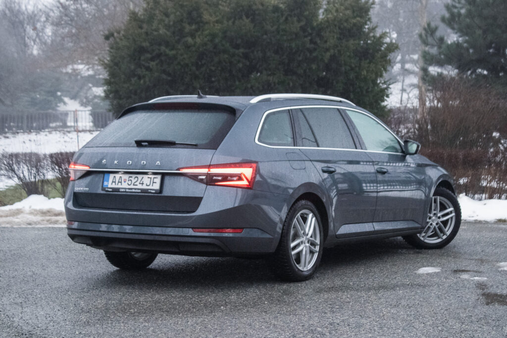 Škoda Superb Combi