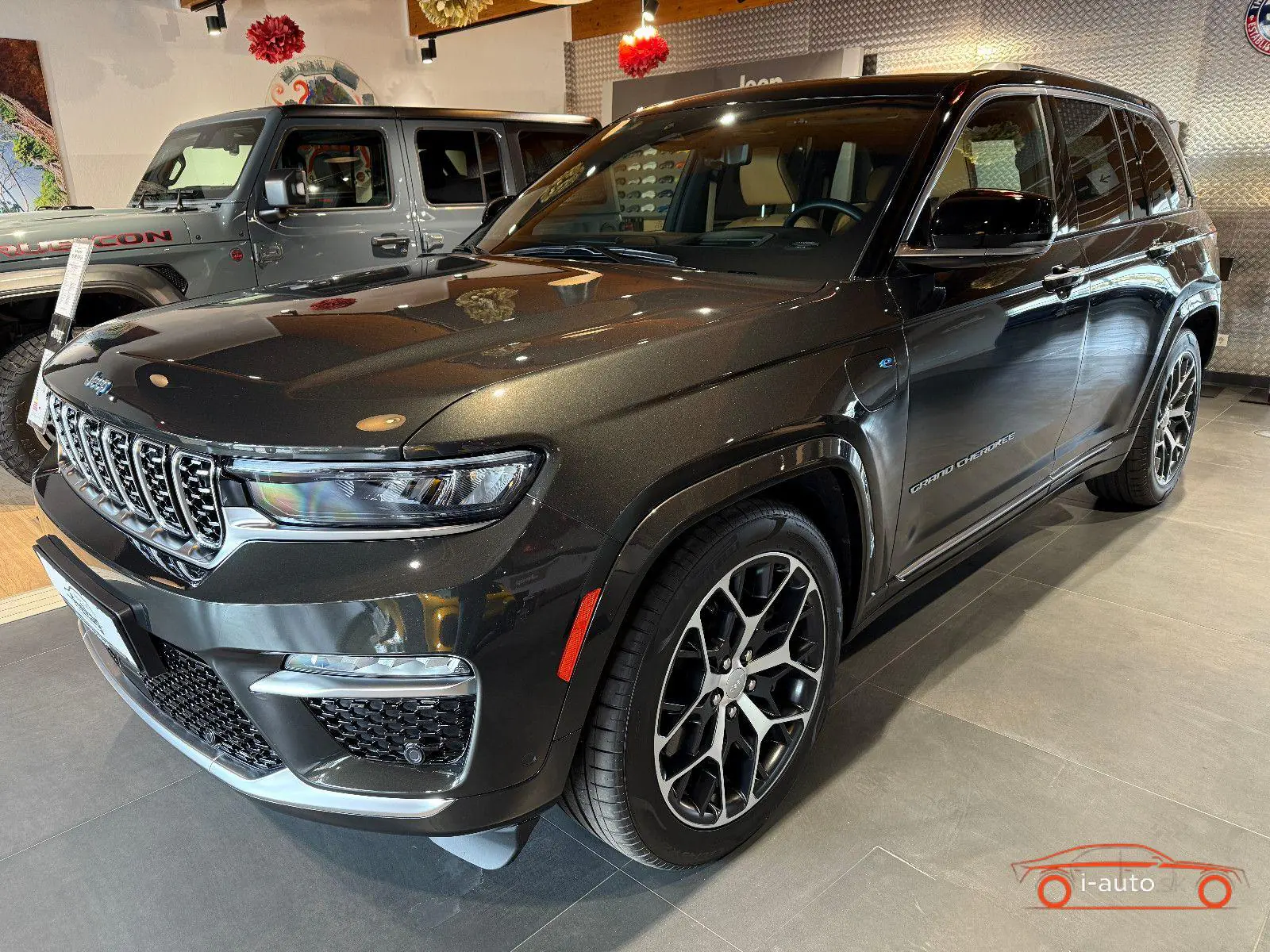 Jeep Grand Cherokee 2023 na predaj – fotografia 2