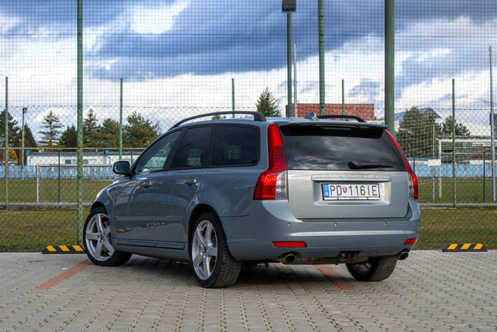 Volvo V50