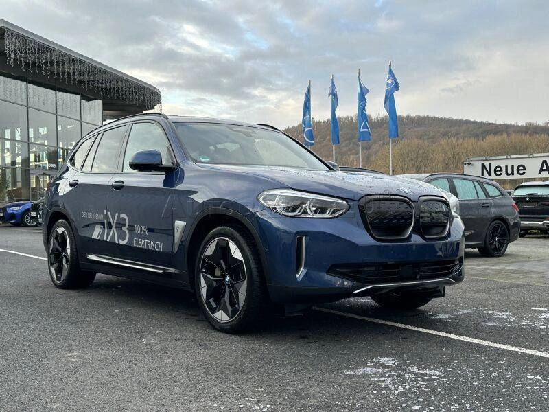 BMW iX3 A/T