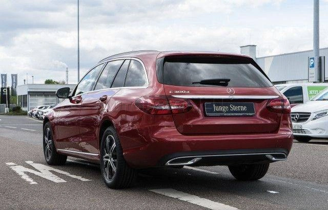 Mercedes-Benz C trieda Kombi 300 d A/T