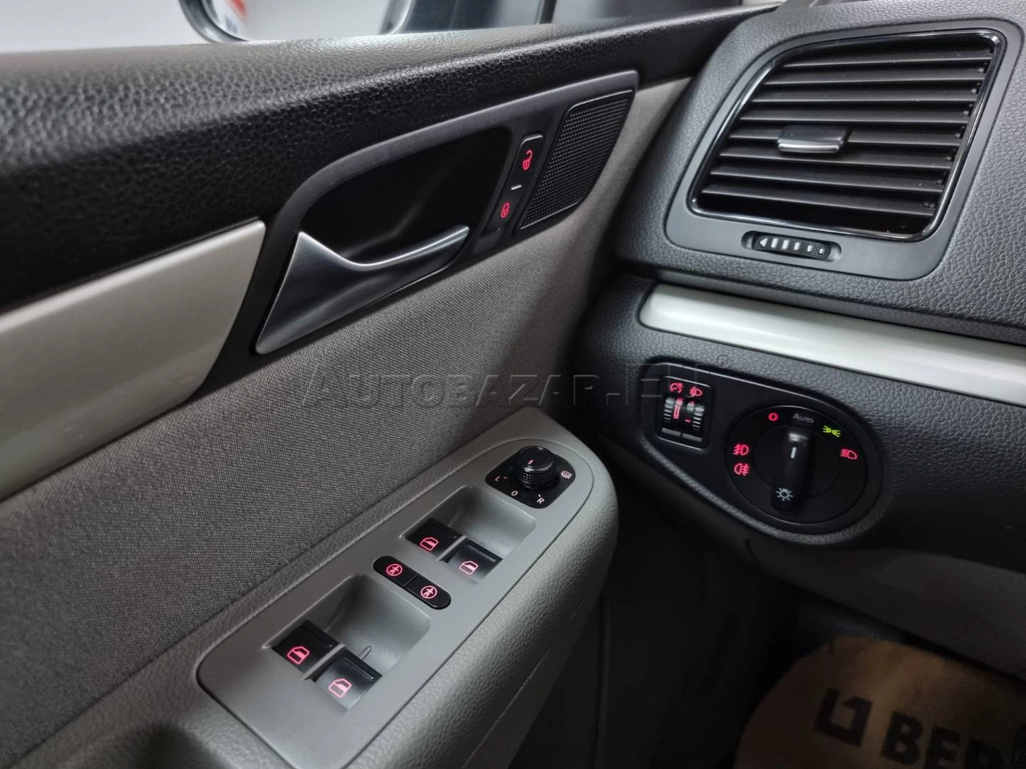 SEAT Alhambra 2019 na predaj – fotografia 16