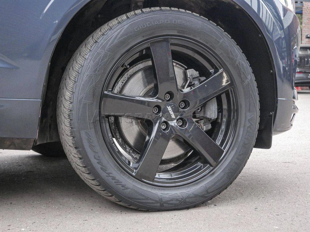 Volvo XC60 B4 Momentum Pro AWD A/T