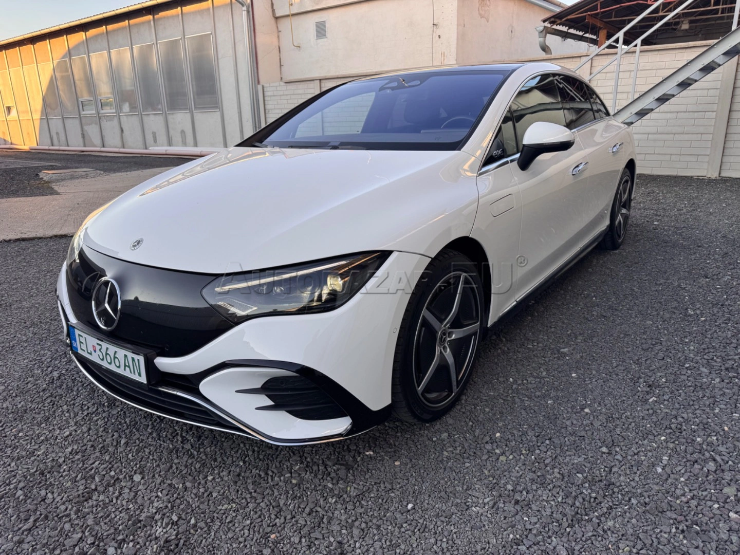 Mercedes-Benz EQE 350+