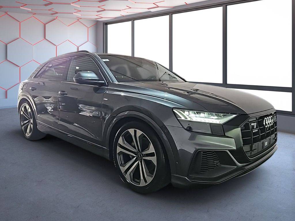 Audi Q8 55 TFSI mHEV quattro tiptronic
