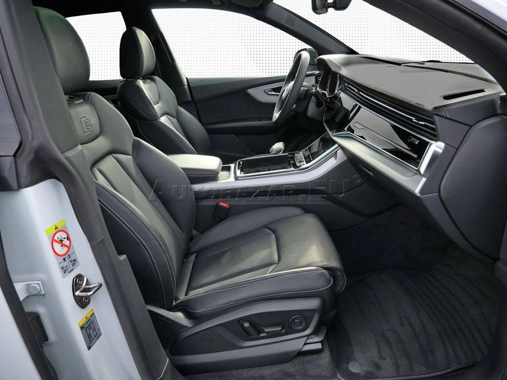 Audi Q8 55 TFSI mHEV quattro tiptronic