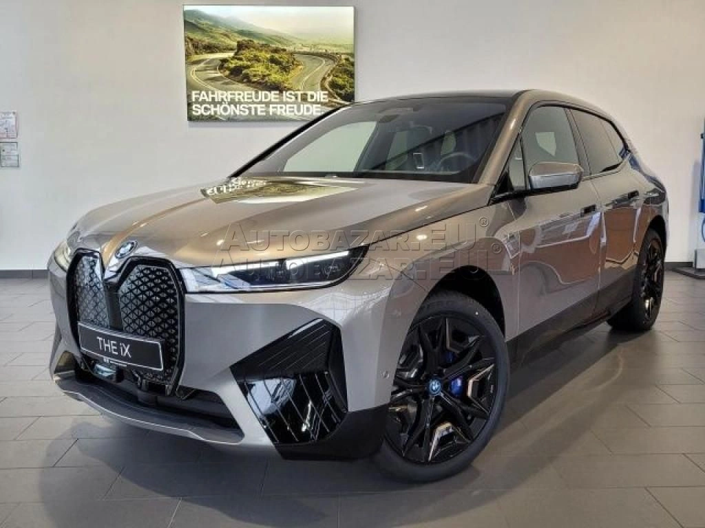 BMW iX M60