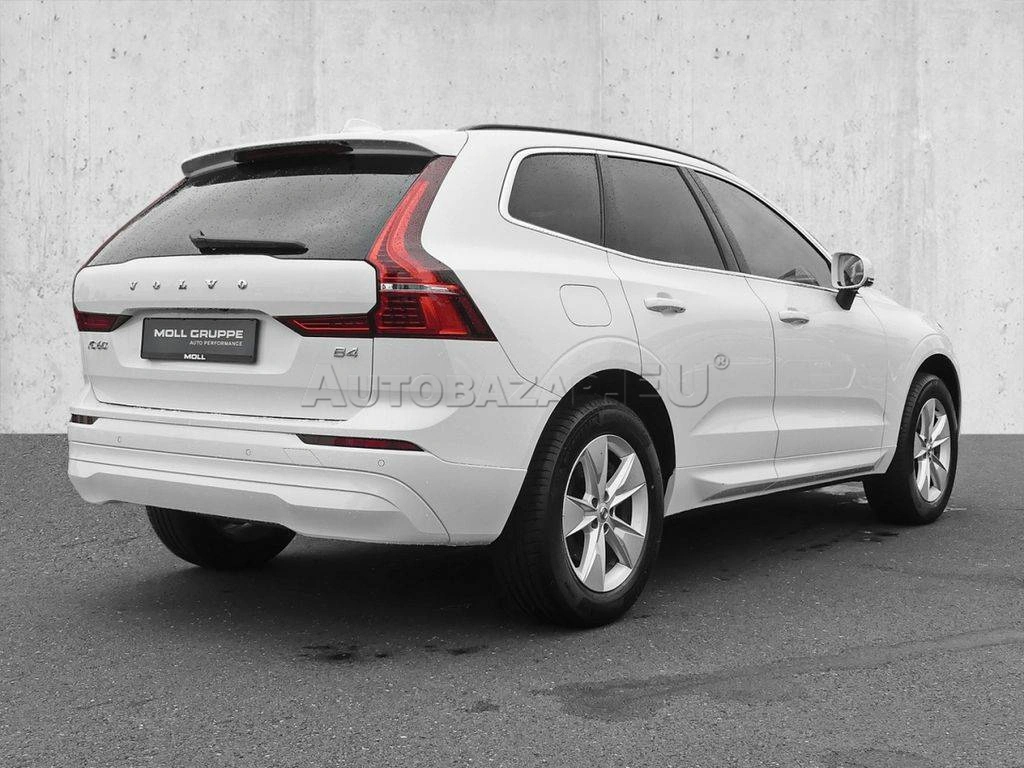 Volvo XC60 B4 Momentum Pro A/T