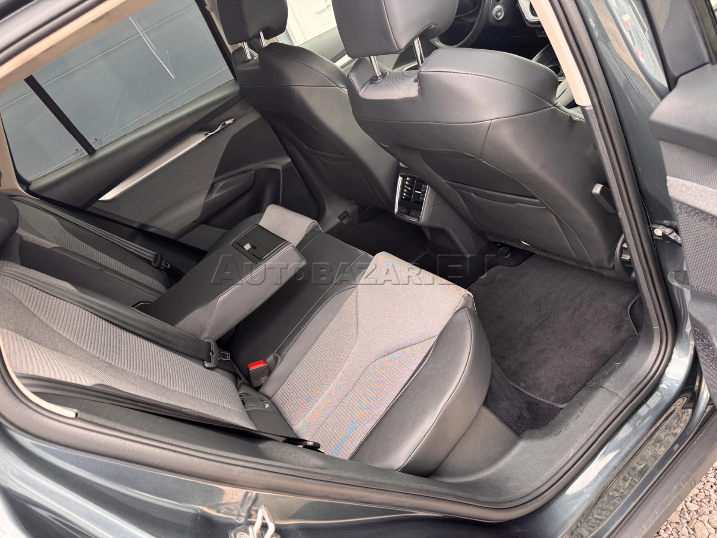 Škoda Enyaq 2021 na predaj – fotografia 13