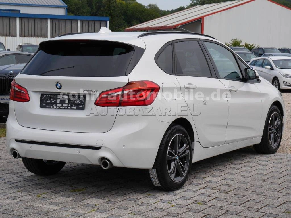 BMW Rad 2 Active Tourer 2   220i A/T