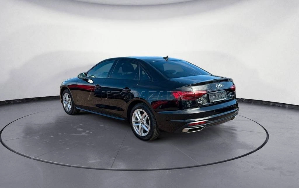 Audi A4 40 2.0 TDI Advanced S tronic