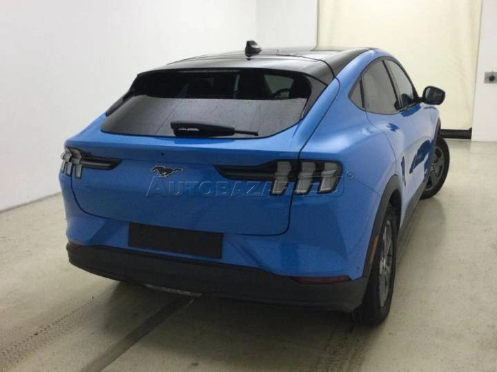 Ford Mustang Mach-E 75,7kWh RWD STD