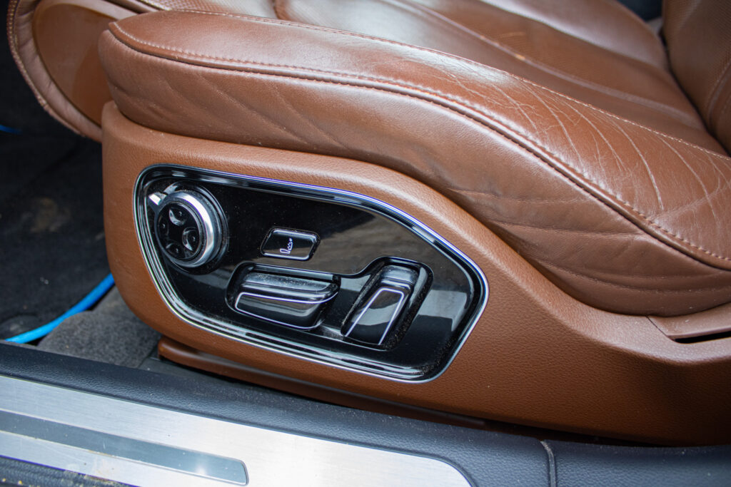Audi A8 2011 na predaj – fotografia 13