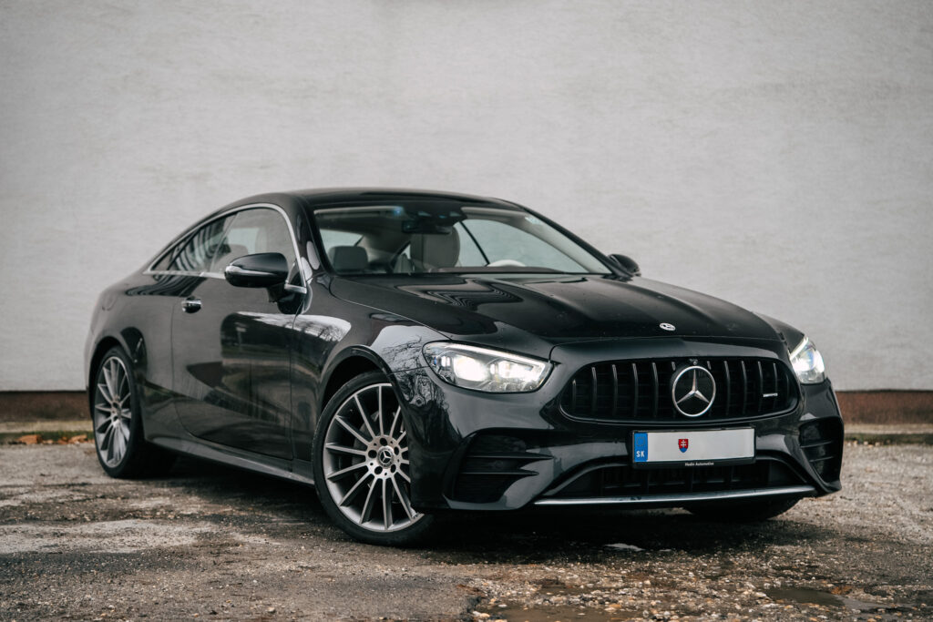 Mercedes E trieda Coupé