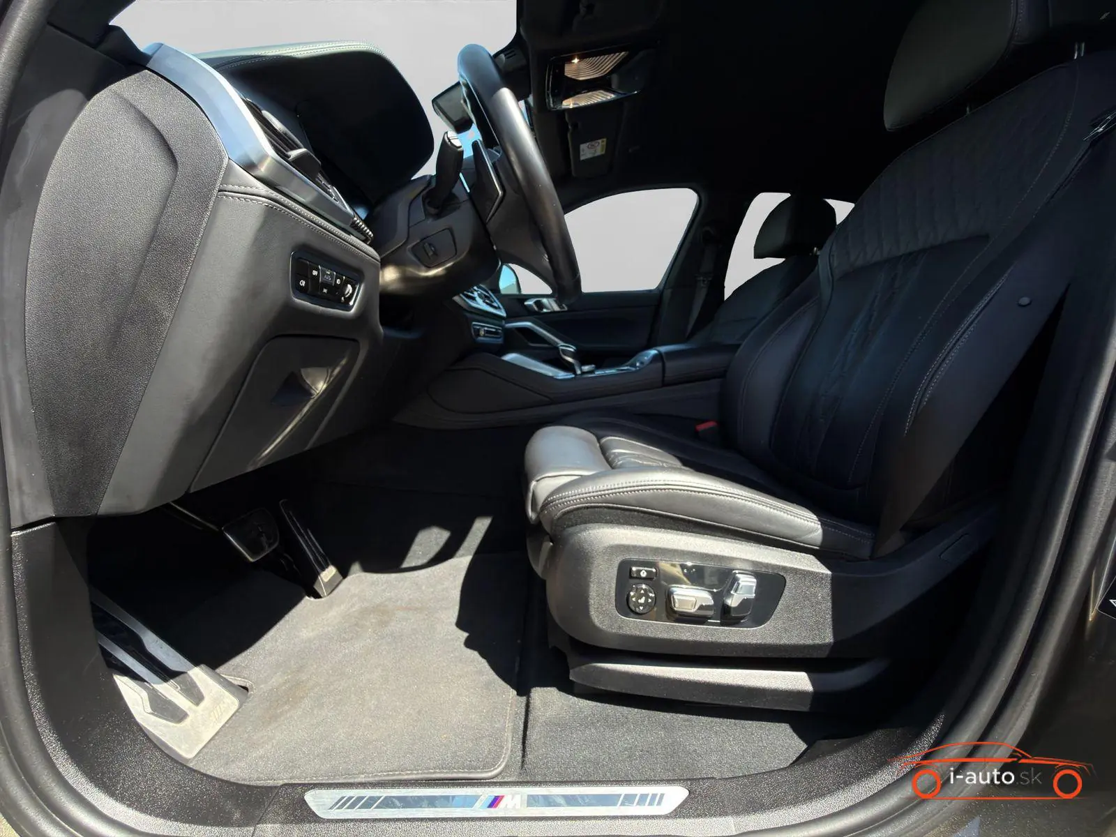 BMW X6 2023 na predaj – fotografia 17