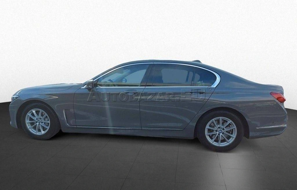 BMW Rad 7 730d mHEV A/T