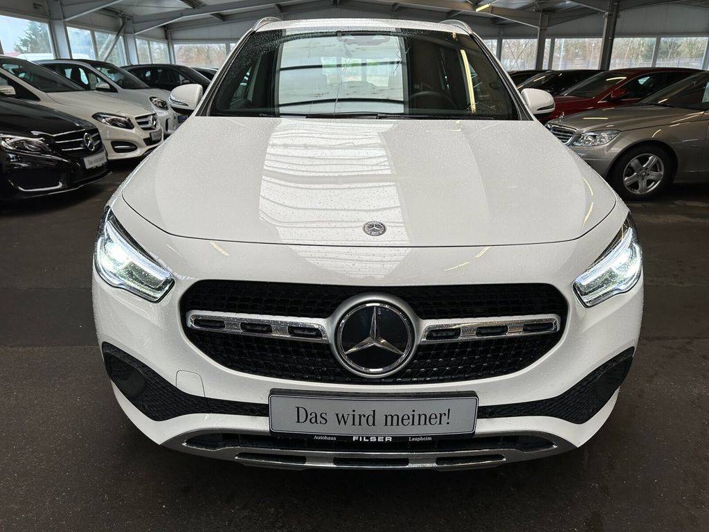 Mercedes-Benz GLA 200 d A/T