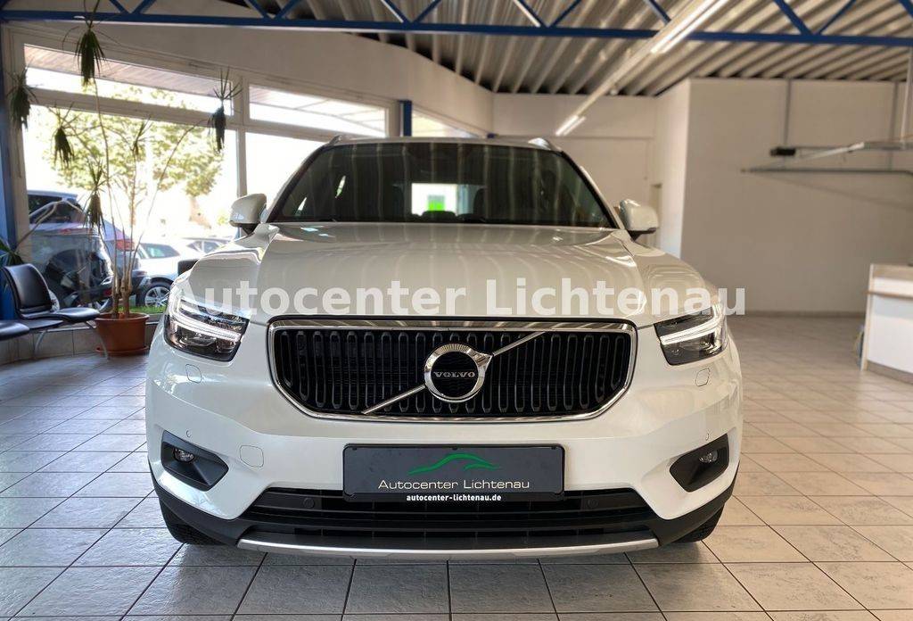 Volvo XC40 T3 163k Momentum Pro A/T
