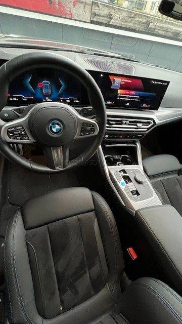BMW i4 eDrive35