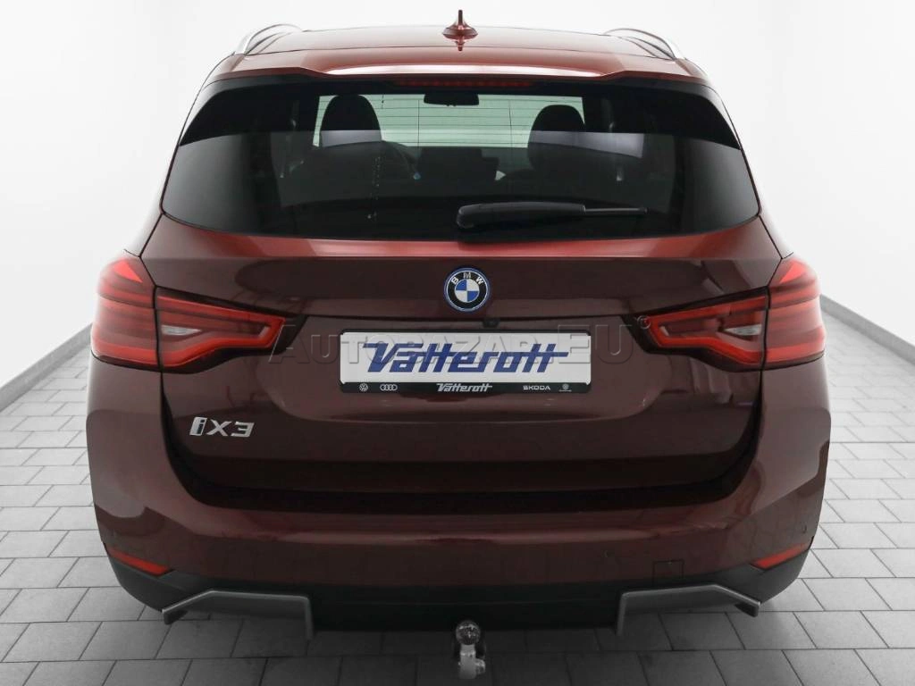 BMW iX3 A/T