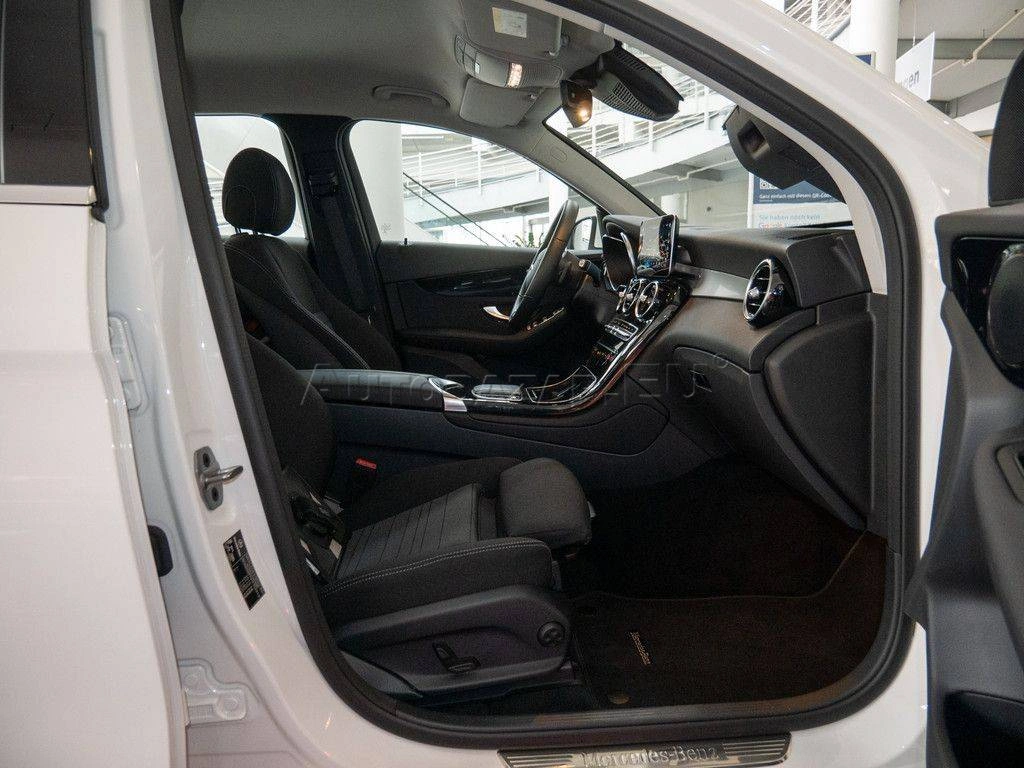 Mercedes-Benz GLC SUV 300 d 4MATIC A/T