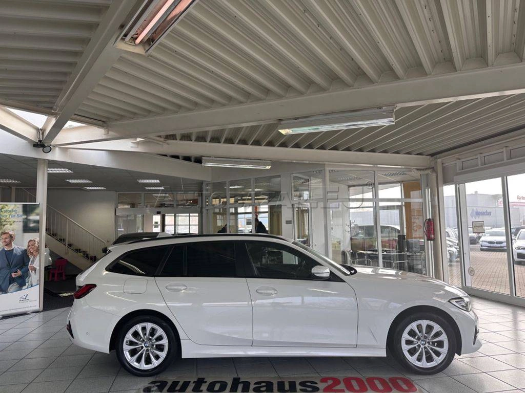 BMW Rad 3 Touring 320d mHEV  A/T